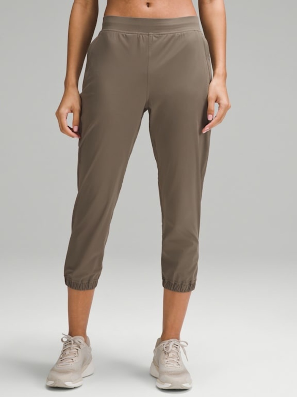 Lululemon Womenโs Sz 0 Adapted State High-Rise Cropped Jogger Nomad LW6BZ2S